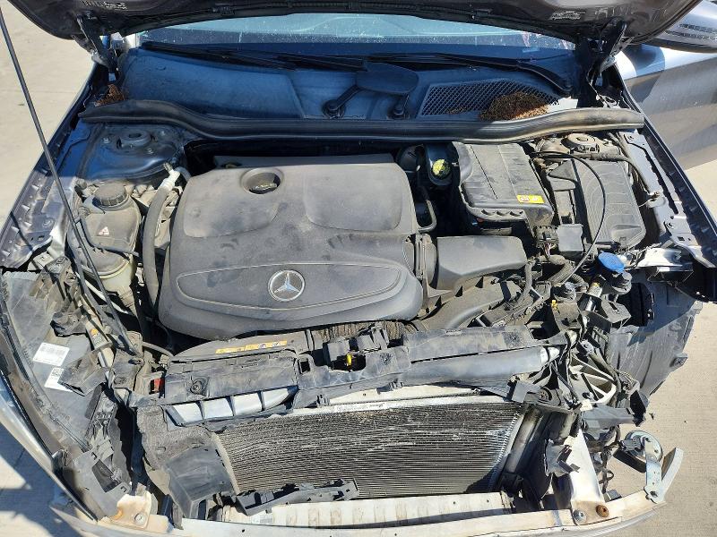 Photo 12 from auction – 2015 MERCEDES-BENZ GLA with VIN WDCTG4EB4FJ102103