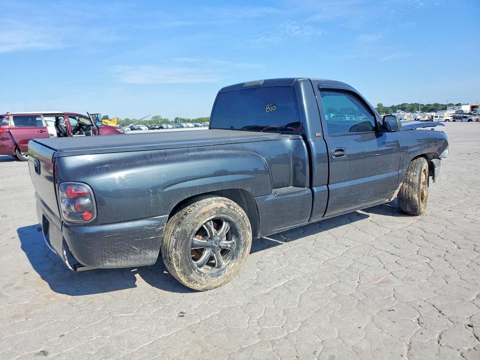 Photo 3 from auction – 2003 CHEVROLET SILVERADO with VIN 1GCEC14V23Z191297