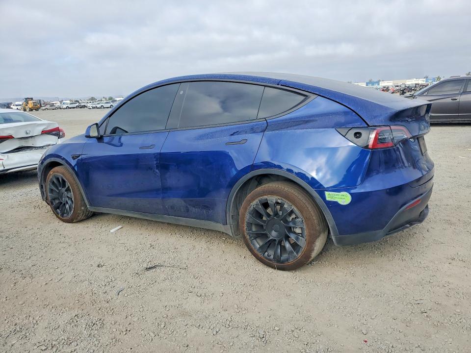Photo 2 from auction – 2023 TESLA MODEL Y with VIN 7SAYGDEE5PA104747