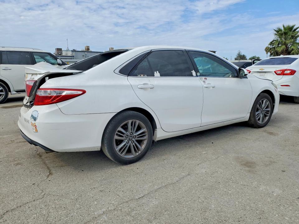 Photo 3 from auction – 2016 TOYOTA CAMRY with VIN 4T1BF1FK0GU251976