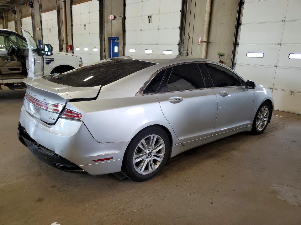 Photo 3 from auction – 2014 LINCOLN MKZ with VIN 3LN6L2LU5ER813638