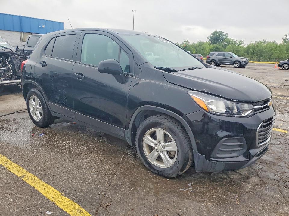 Photo 4 from auction – 2020 CHEVROLET TRAX with VIN 3GNCJKSB1LL122451