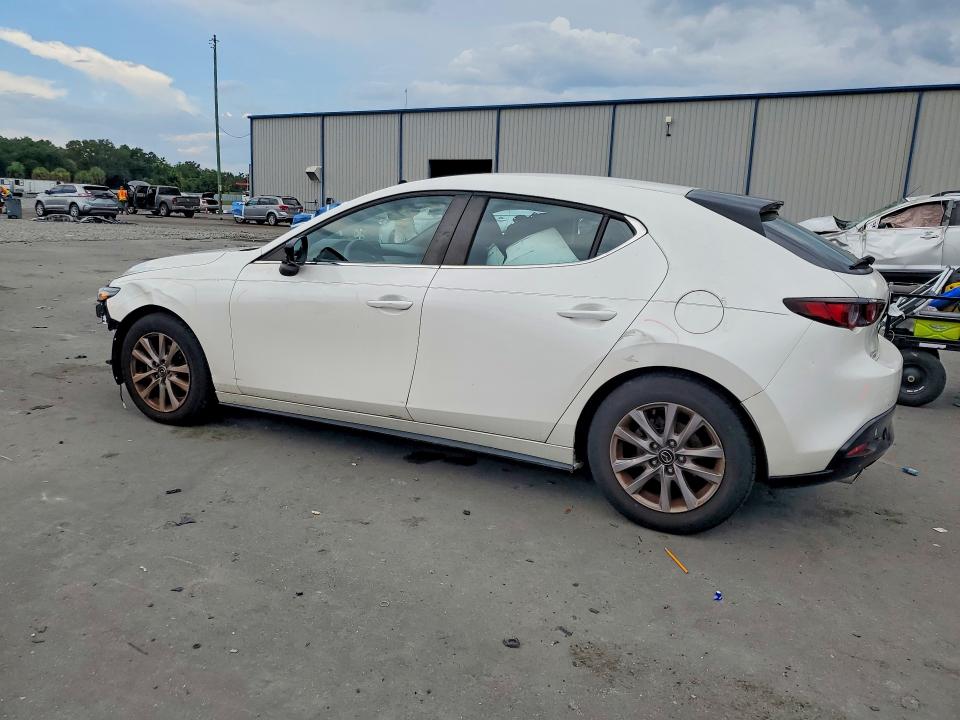 Photo 2 from auction – 2021 MAZDA 3 with VIN JM1BPAJL3M1310467