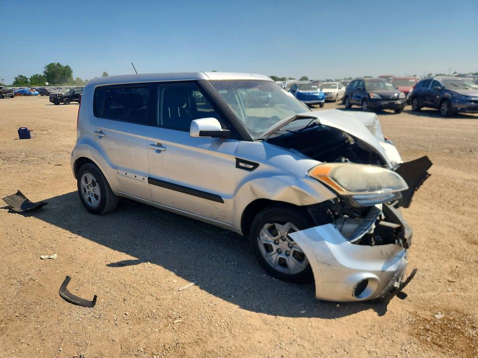Photo 4 from auction – 2012 KIA SOUL with VIN KNDJT2A54C7453860