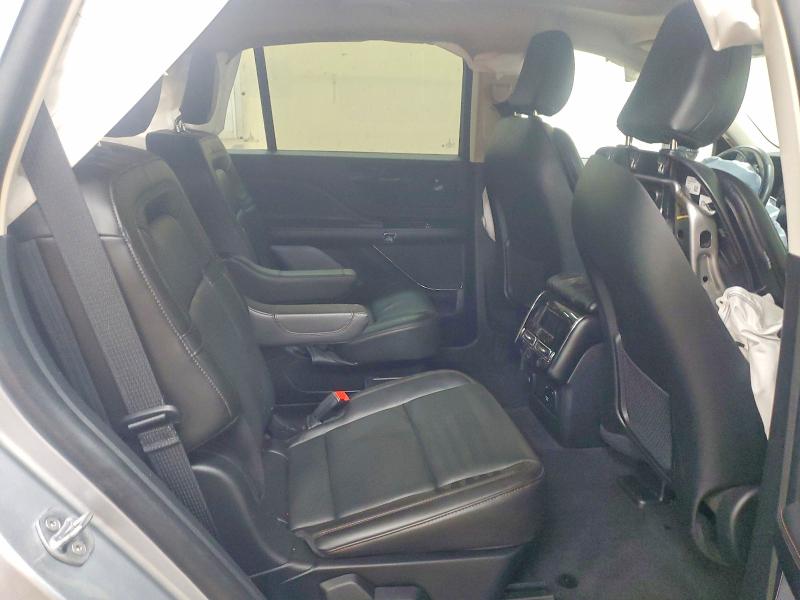 Photo 11 from auction – 2023 LINCOLN AVIATOR with VIN 5LM5J7XC4PGL28916