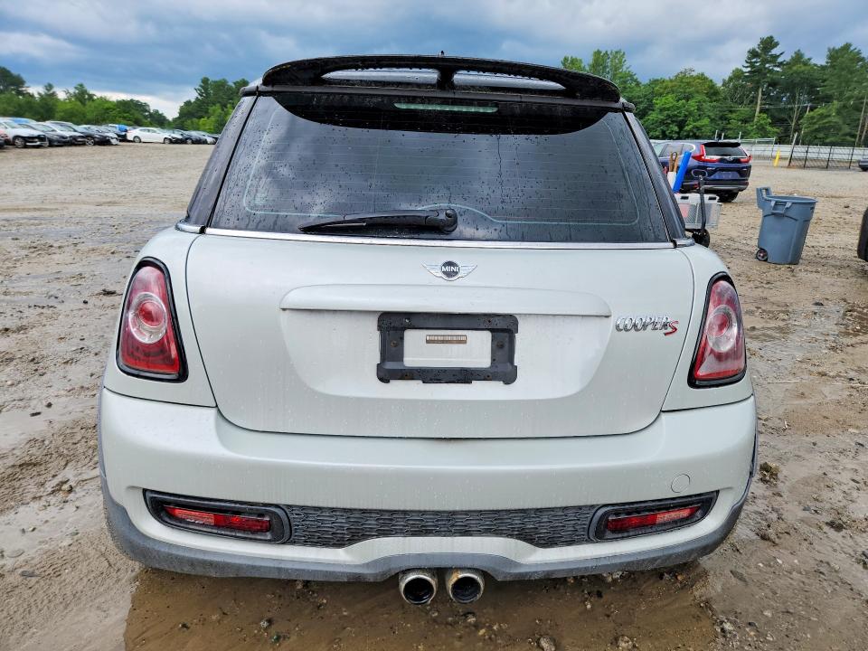 Photo 6 from auction – 2011 MINI COOPER with VIN WMWSV3C55BTY20091
