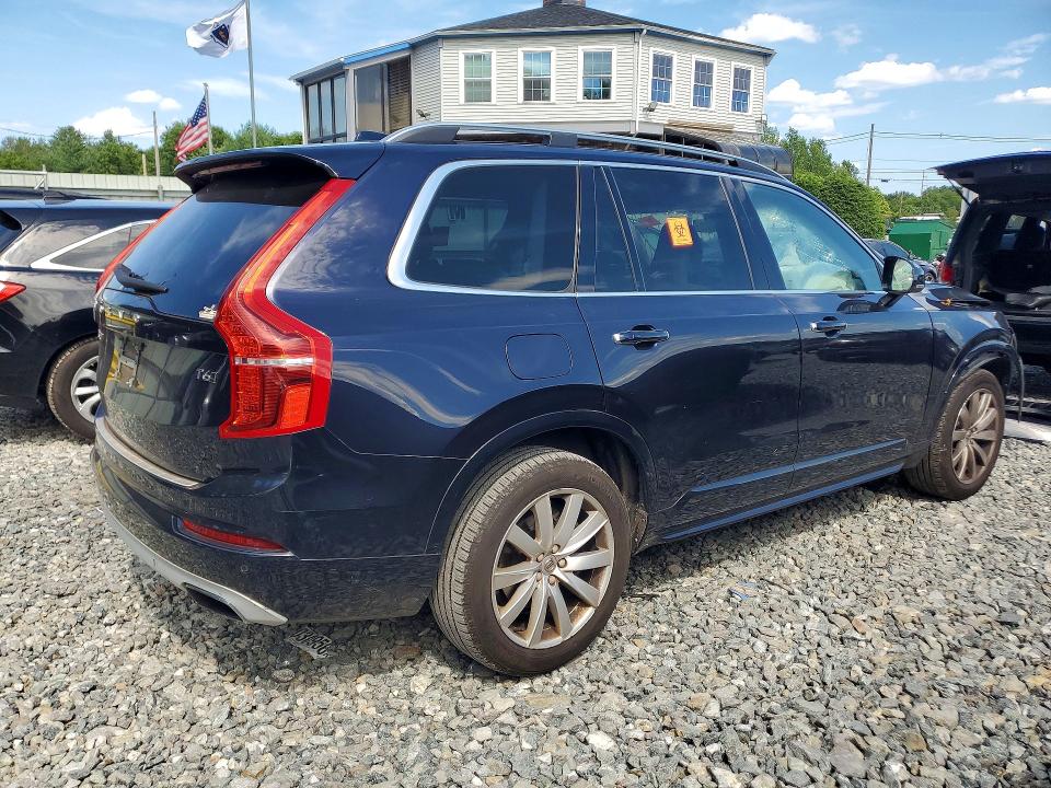 Photo 3 from auction – 2016 VOLVO XC90 with VIN YV4A22PK5G1065266