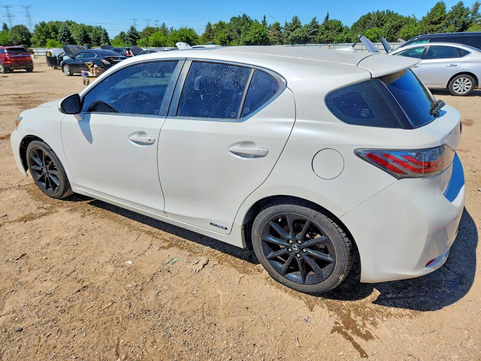 Photo 2 from auction – 2011 LEXUS CT with VIN JTHKD5BH4B2022196