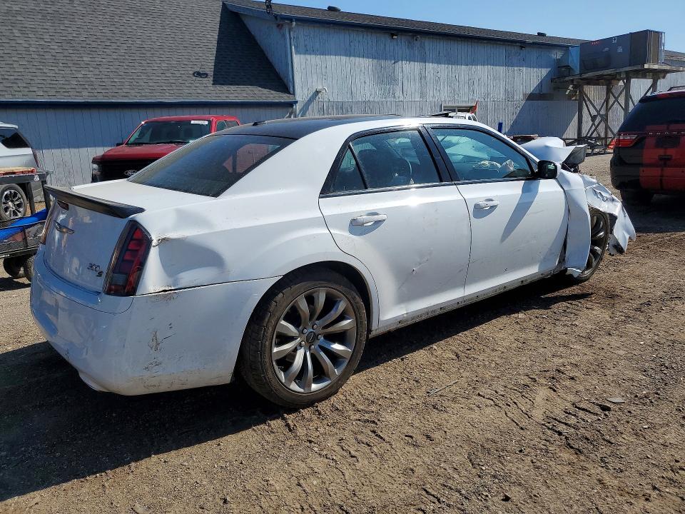 Photo 3 from auction – 2014 CHRYSLER 300 with VIN 2C3CCABG9EH303807