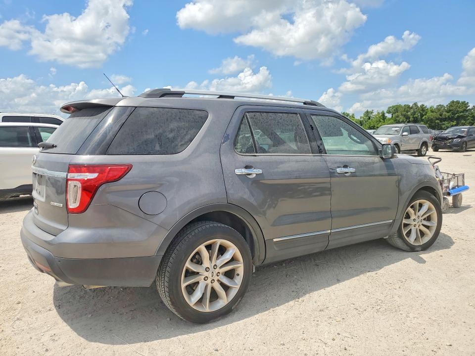 Photo 3 from auction – 2013 FORD EXPLORER with VIN 1FM5K7D84DGA98516