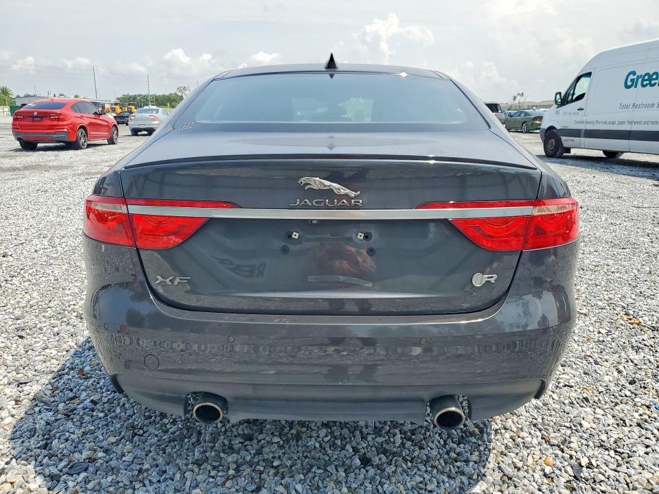 Photo 6 from auction – 2016 JAGUAR XF with VIN SAJBF4BV0GCY06888