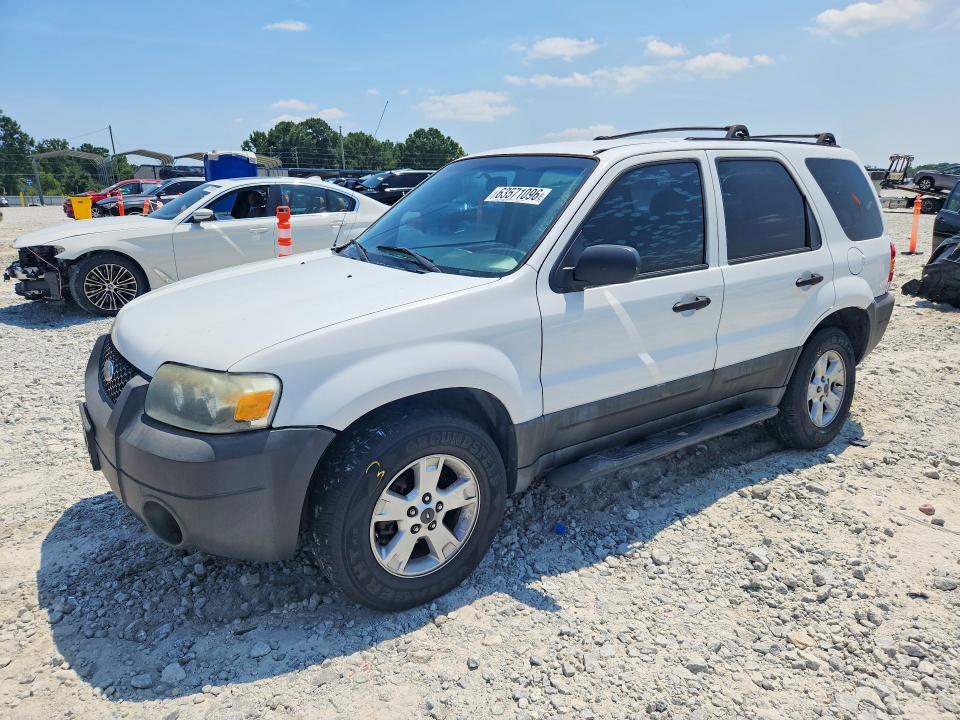 FORD ESCAPE 2005 with VIN 1FMYU03ZX5KB87143 - Photo from auction