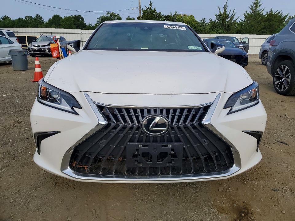 Photo 5 from auction – 2025 LEXUS ES 350 with VIN 58ADZ1B13SU190198
