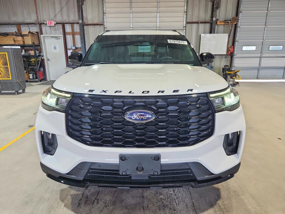 Photo 5 from auction – 2025 FORD EXPLORER with VIN 1FMUK8KHXSGB55559