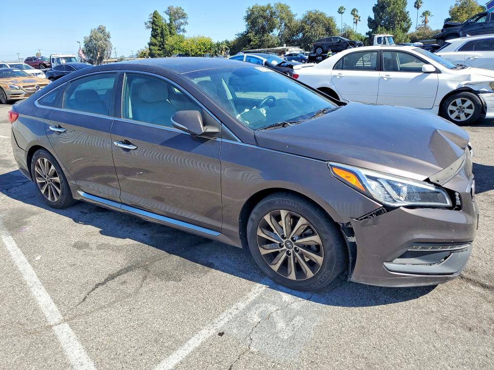 Photo 4 from auction – 2016 HYUNDAI SONATA with VIN 5NPE34AF4GH393330
