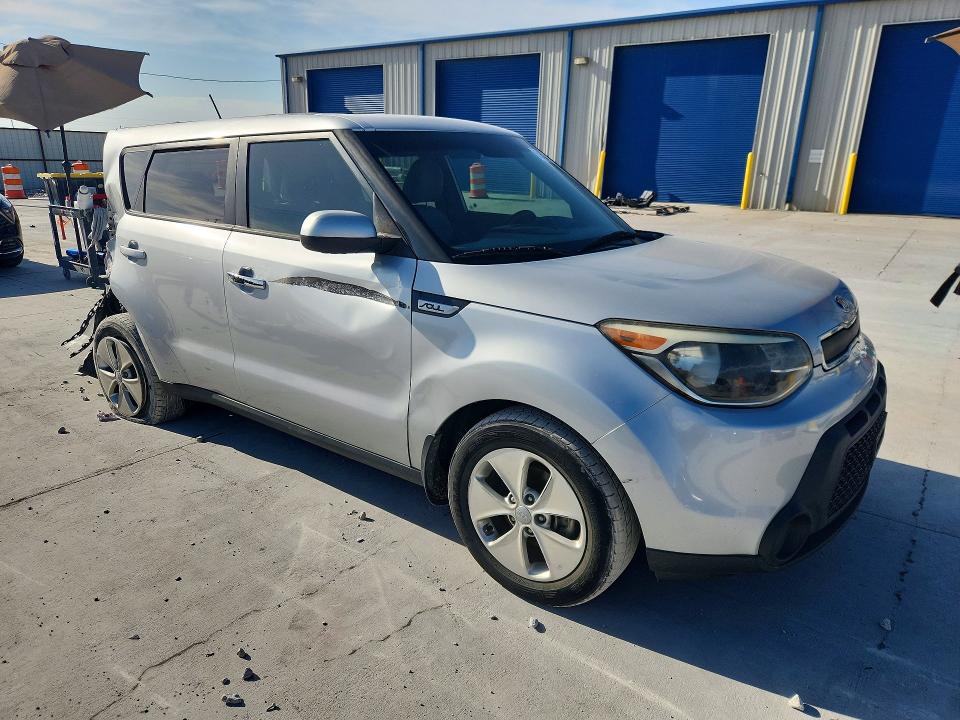 Photo 4 from auction – 2015 KIA SOUL with VIN KNDJN2A27F7817385