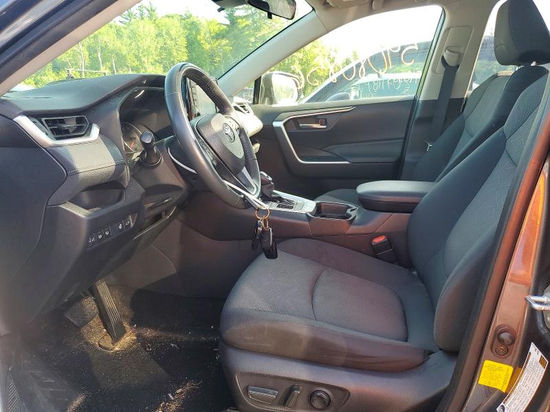 Photo 7 from auction – 2019 TOYOTA RAV4 with VIN JTMP1RFV5KD021098