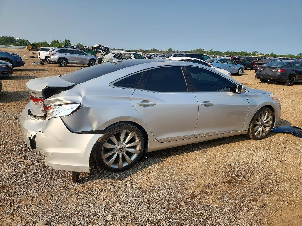 Photo 3 from auction – 2012 HYUNDAI AZERA with VIN KMHFH4JG3CA175388