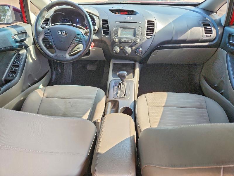 Снимка 8 от търг – 2016 KIA FORTE с VIN KNAFX4A83G5480112
