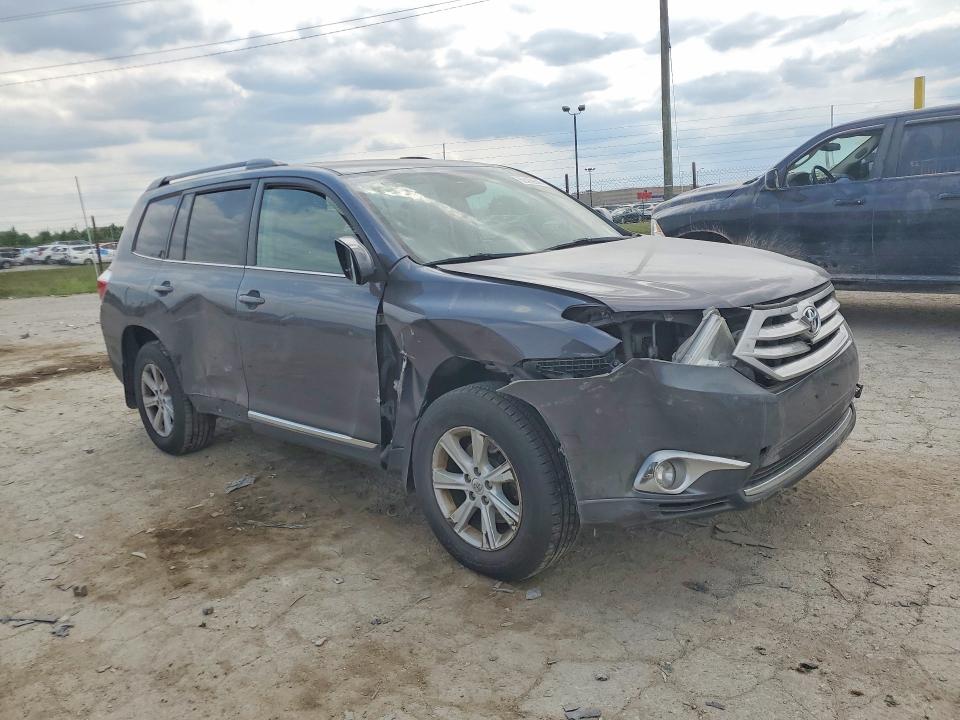 Photo 4 from auction – 2013 TOYOTA HIGHLANDER with VIN 5TDBK3EH5DS222460