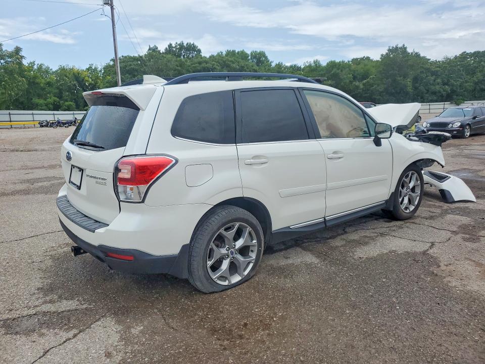 Photo 3 from auction – 2017 SUBARU FORESTER with VIN JF2SJATC0HH448349