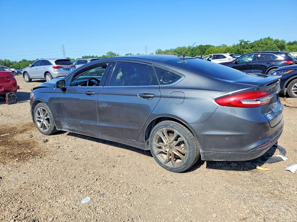 Photo 2 from auction – 2017 FORD FUSION with VIN 3FA6P0HD9HR240758
