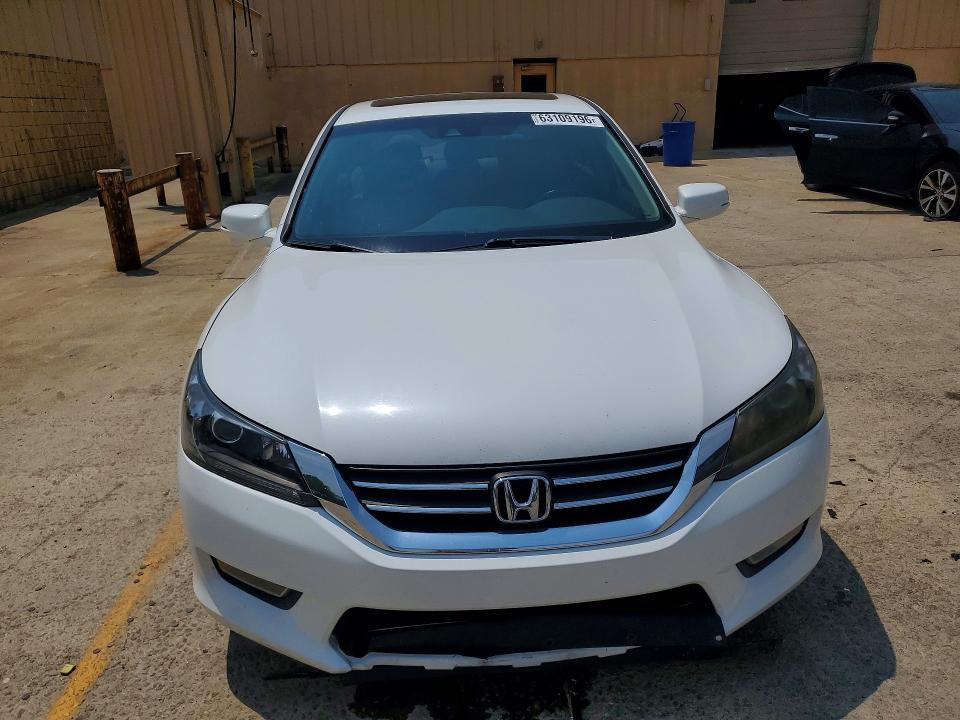 Photo 5 from auction – 2013 HONDA ACCORD with VIN 1HGCR2F82DA258405