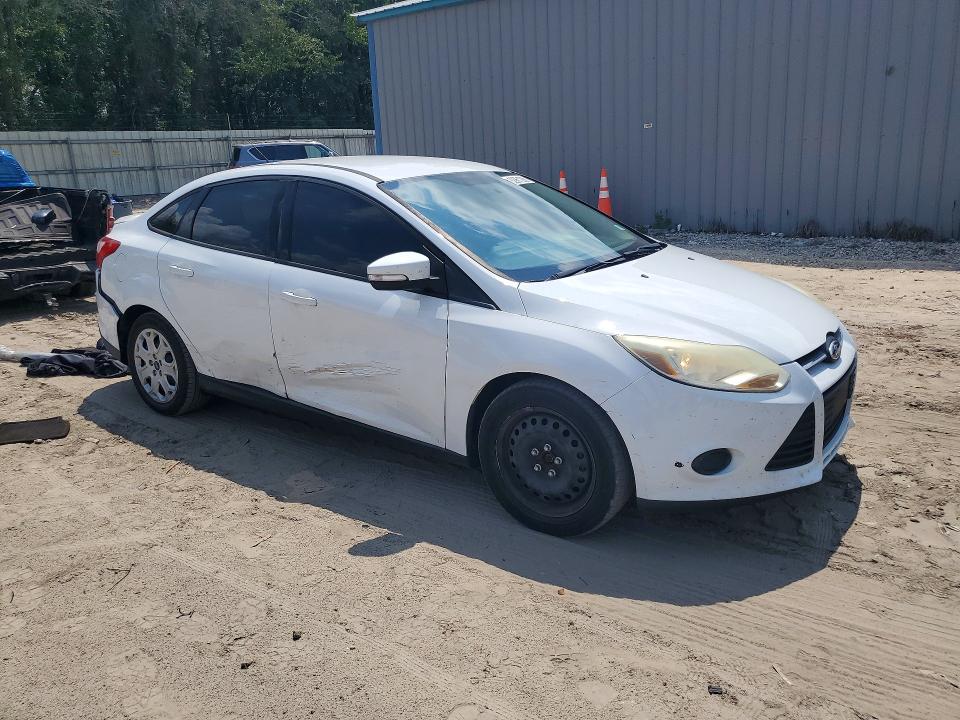 Photo 4 from auction – 2013 FORD FOCUS with VIN 1FADP3F26DL353988