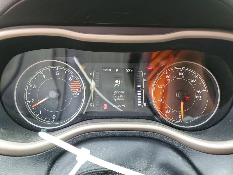 Photo 9 from auction – 2017 JEEP CHEROKEE with VIN 1C4PJMCBXHW633386