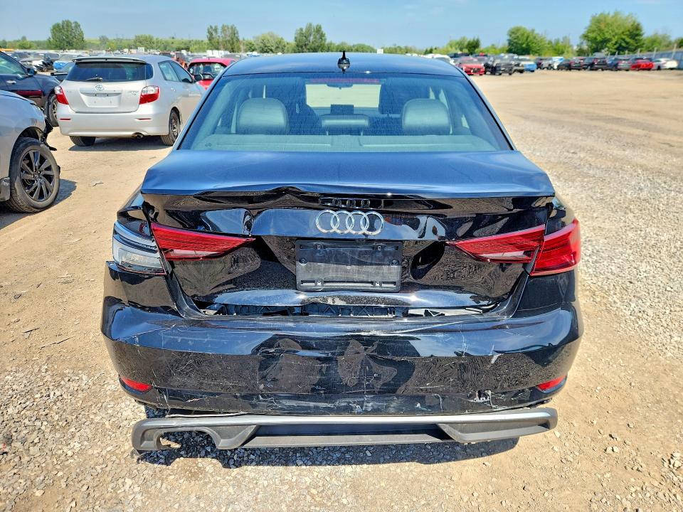 Photo 6 from auction – 2018 AUDI A3 PREMIUM with VIN WAUAUGFF7J1086865