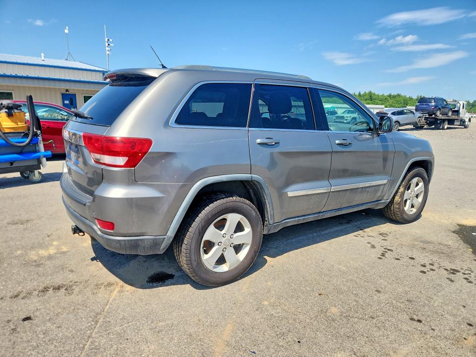 Photo 3 from auction – 2012 JEEP GRAND CHEROKEE with VIN 1C4RJFAGXCC150526