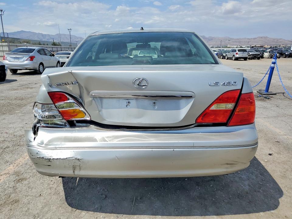 Foto 6 de la subasta – 2002 LEXUS LS con VIN JTHBN30F720054137