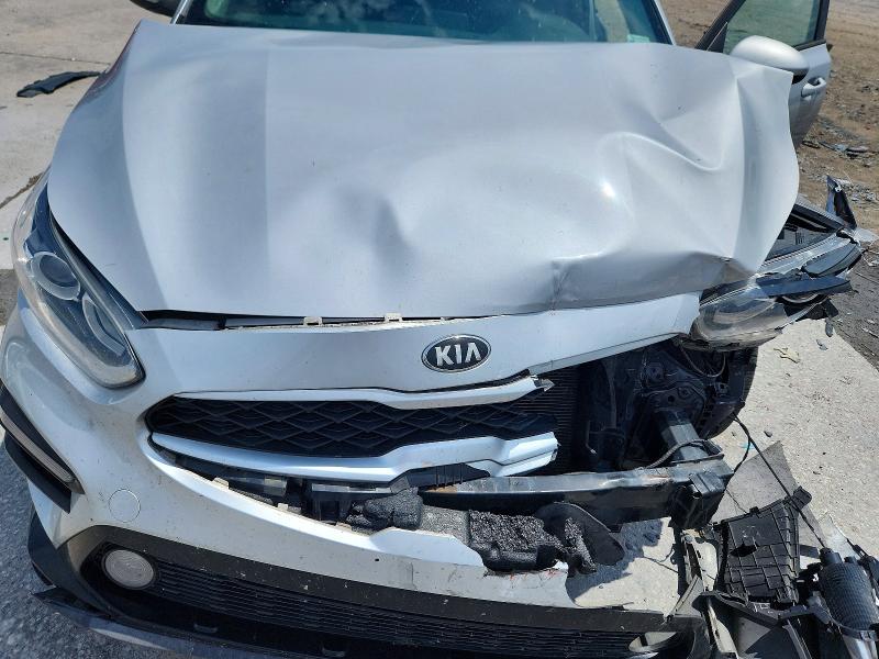 Photo 11 from auction – 2019 KIA FORTE with VIN 3KPF24AD0KE109730