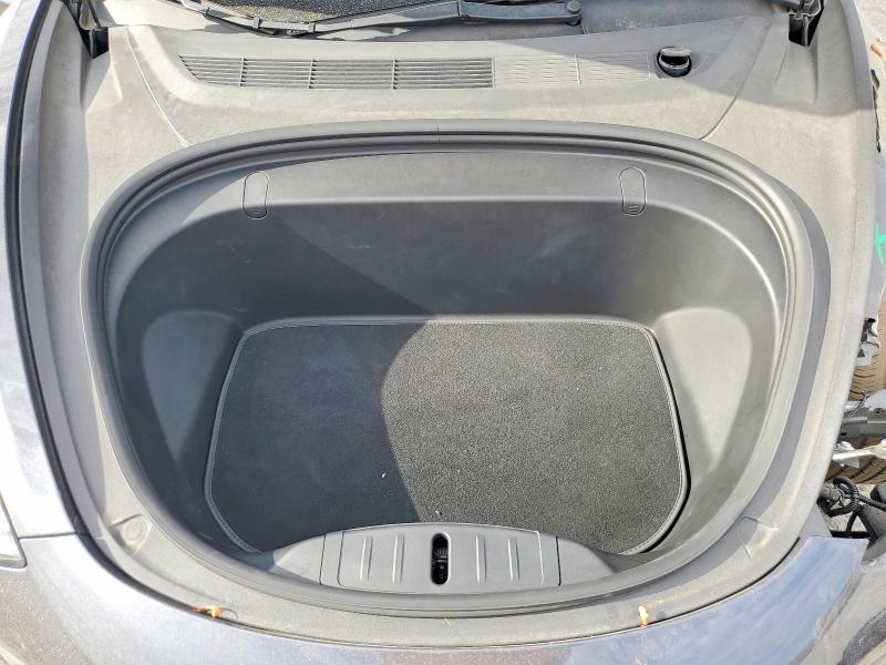 Photo 11 from auction – 2018 TESLA MODEL 3 with VIN 5YJ3E1EA1JF059521