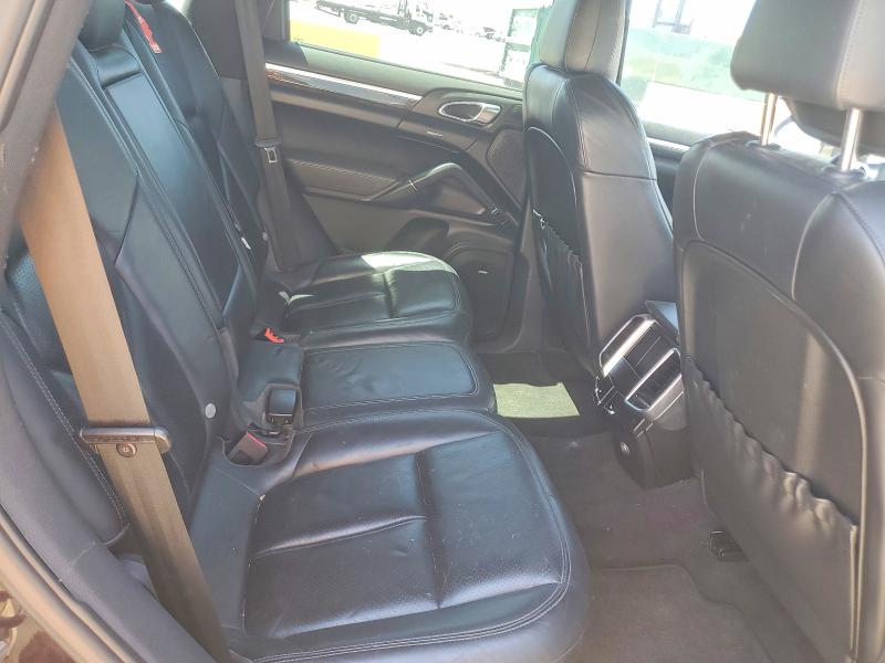 Photo 11 from auction – 2012 PORSCHE CAYENNE with VIN WP1AE2A21CLA90469