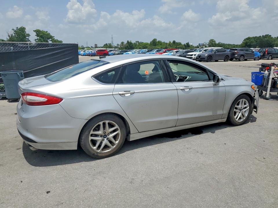 Снимка 3 от търг – 2016 FORD FUSION с VIN 3FA6P0H77GR266459