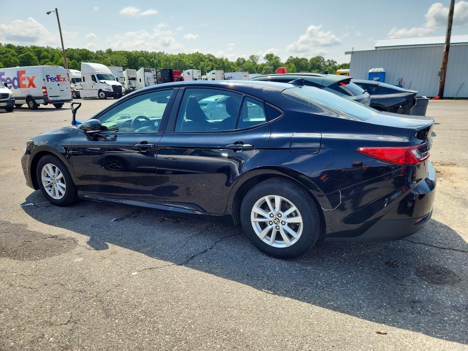 Zdjęcie 2 z aukcji – 2025 TOYOTA CAMRY z VIN 4T1DAACK3SU135031