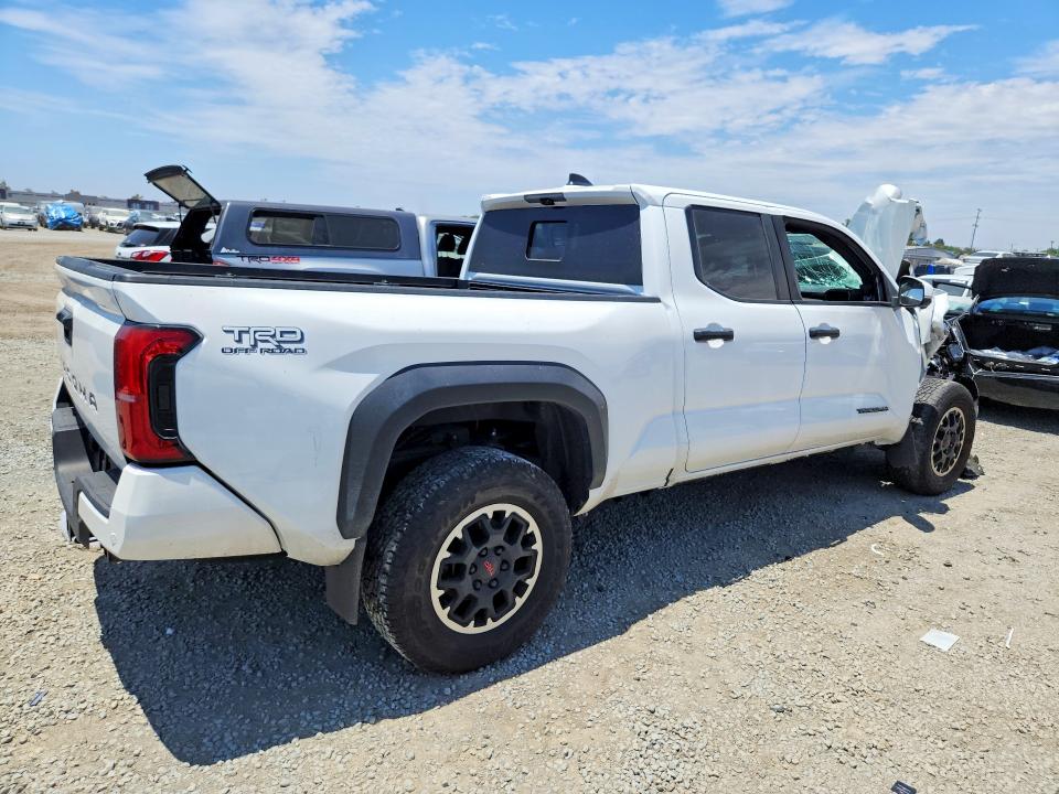 Photo 3 from auction – 2024 TOYOTA TACOMA with VIN 3TYLB5JN1RT007763