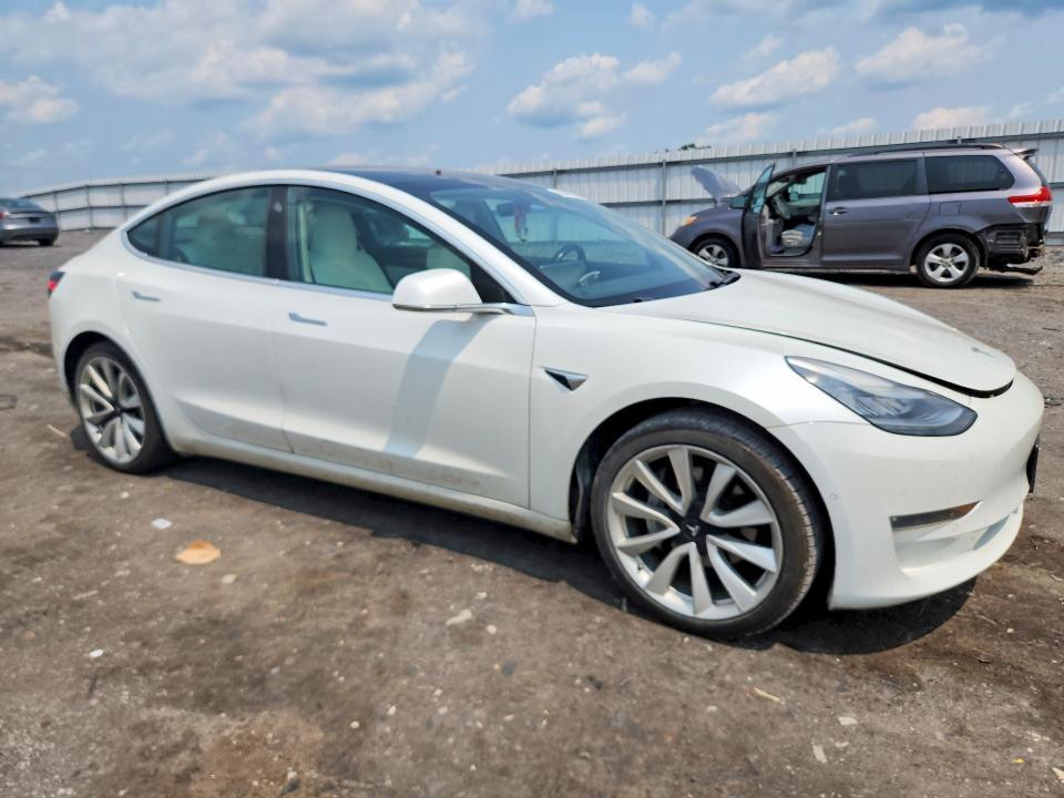 Photo 4 from auction – 2019 TESLA MODEL 3 with VIN 5YJ3E1EA4KF413243