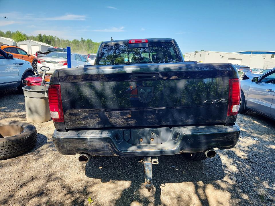 Photo 6 from auction – 2018 RAM 1500 with VIN 1C6RR7MT6JS143929