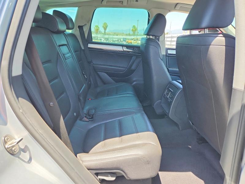 Photo 10 from auction – 2012 VOLKSWAGEN TOUAREG with VIN WVGFK9BPXCD004486