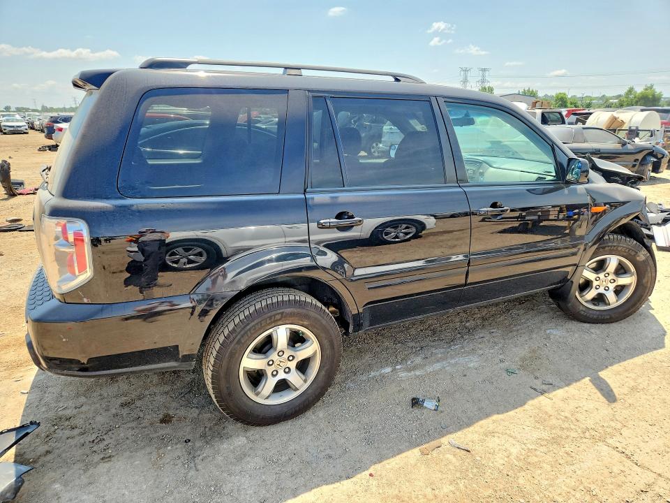 Photo 3 from auction – 2006 HONDA PILOT with VIN 2HKYF18486H548211