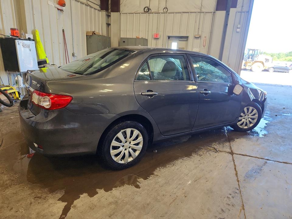 Photo 3 from auction – 2013 TOYOTA COROLLA with VIN 2T1BU4EE1DC087041