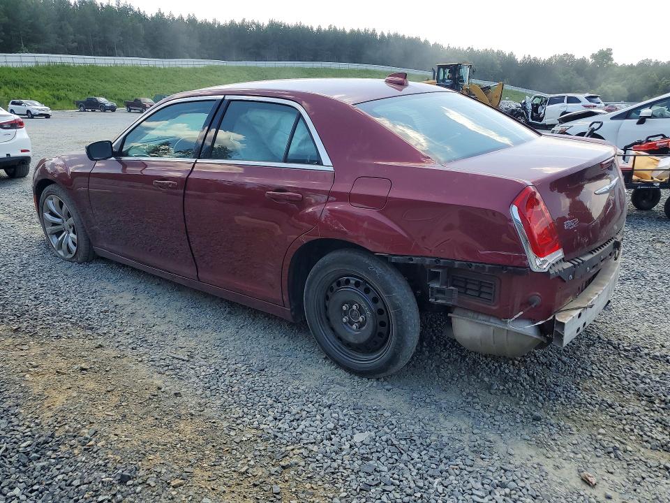 Photo 2 from auction – 2018 CHRYSLER 300 with VIN 2C3CCAAGXJH342028