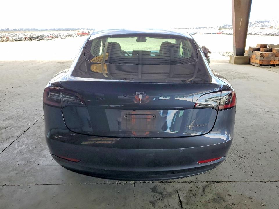 Photo 6 from auction – 2022 TESLA MODEL 3 with VIN 5YJ3E1EB2MF049786