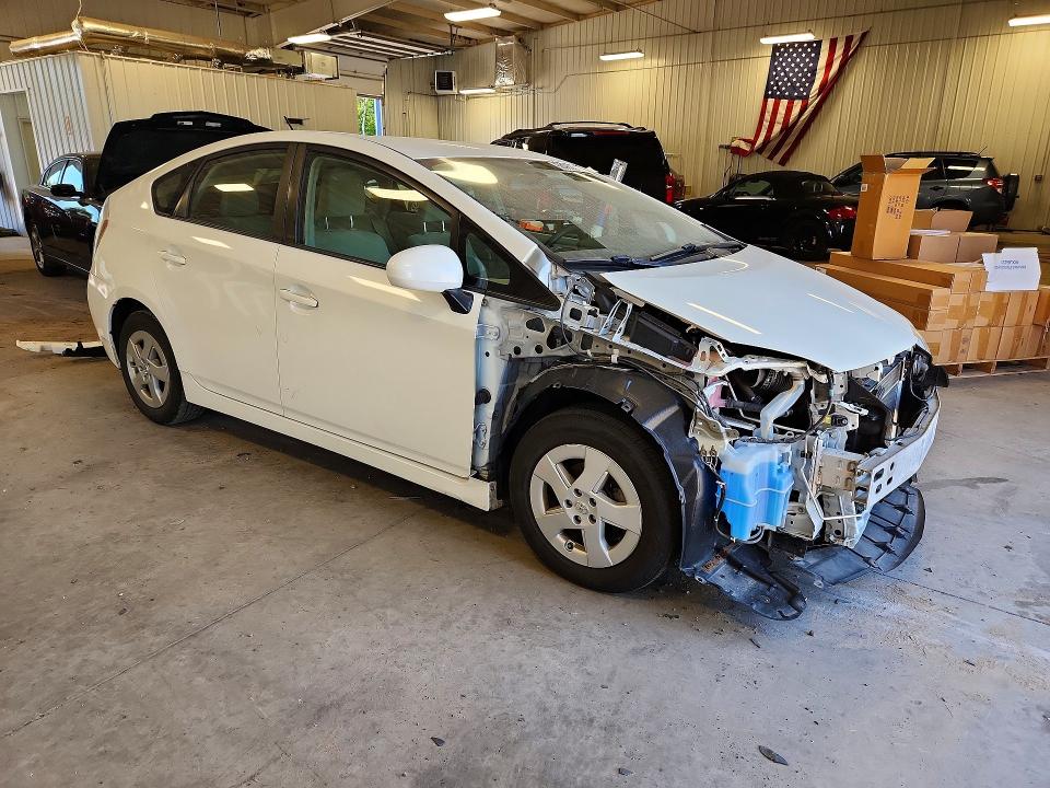 Photo 4 from auction – 2011 TOYOTA PRIUS with VIN JTDKN3DU7B1422711