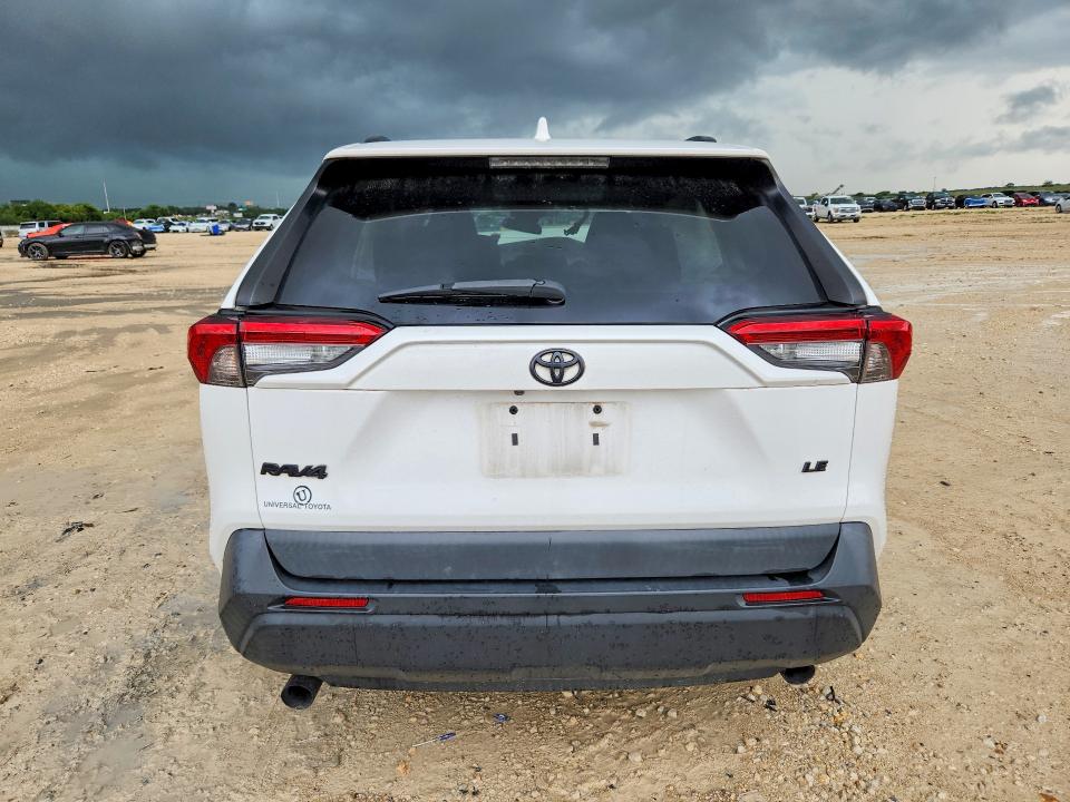 Photo 6 from auction – 2021 TOYOTA RAV4 with VIN 2T3H1RFV2MC117251