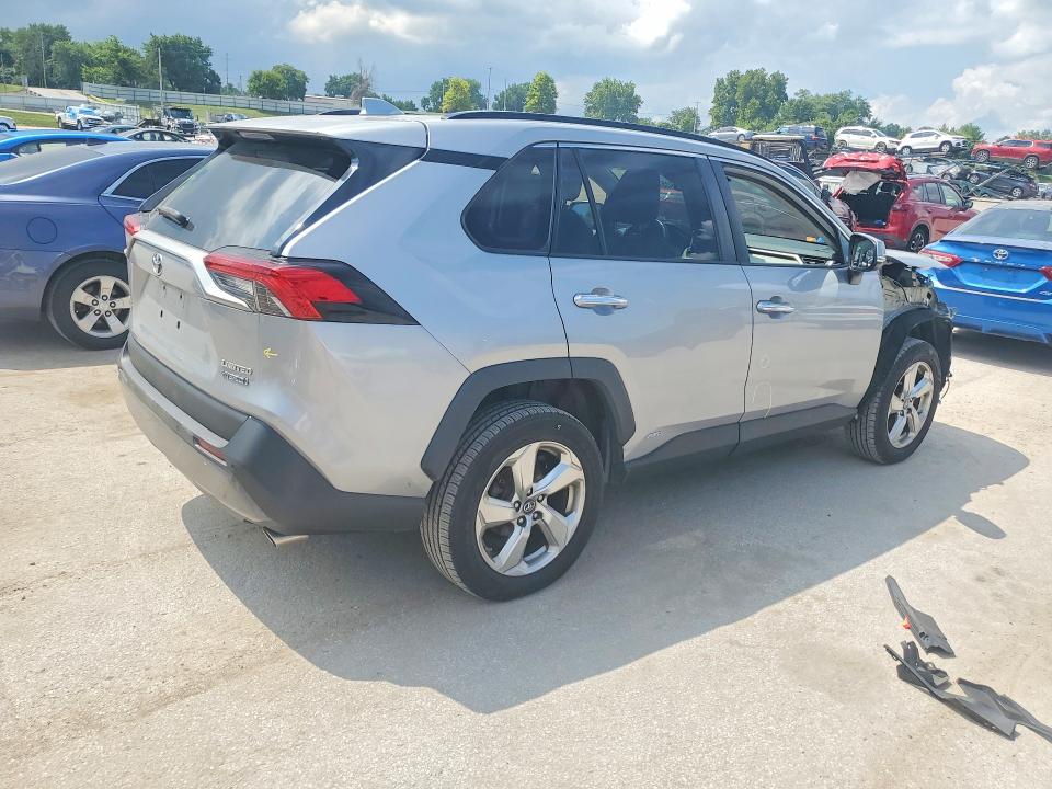 Photo 3 from auction – 2019 TOYOTA RAV4 with VIN 2T3DWRFV3KW003917