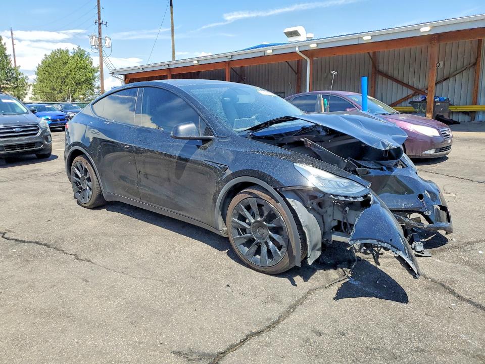 Photo 4 from auction – 2020 TESLA MODEL Y with VIN 5YJYGDEE0LF033144