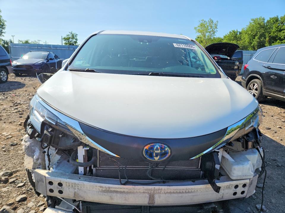 Photo 5 from auction – 2021 TOYOTA SIENNA with VIN 5TDKRKECXMS015671